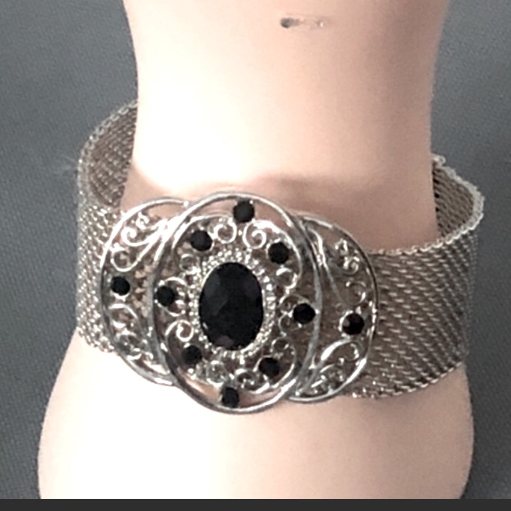 Art deco style wide mesh bracelet NWOT